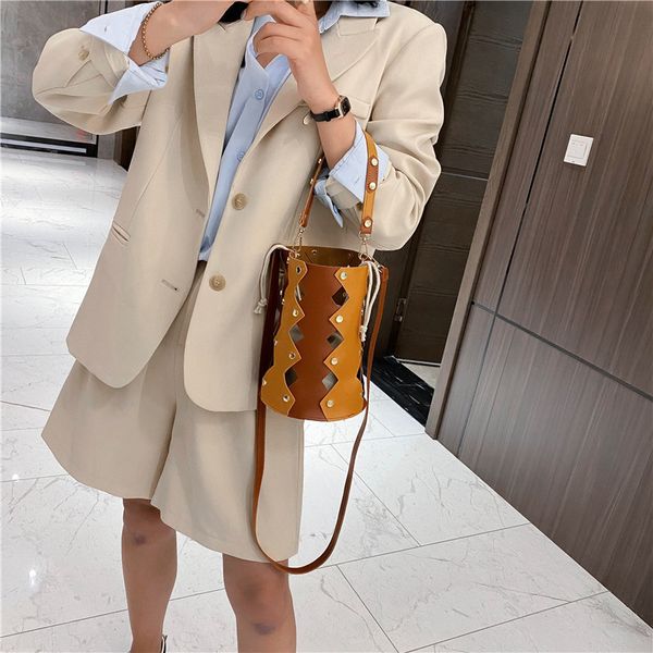 2020 new korean version of the messenger bag women's fashion shoulder bag cute casual clutch female
2020 new korean version of the messenger bag women's fashion shoulder bag cute casual clutch female