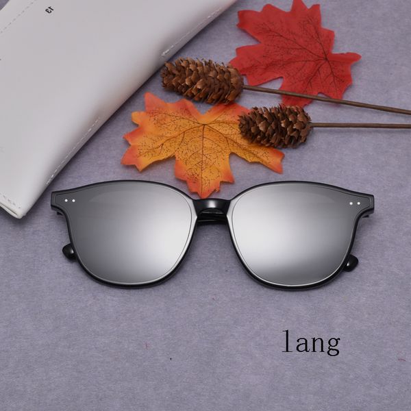 2020 gentle lang sunglassess acetate polarized uv400 oval sunglasses women men with original packing, White;black
2020 gentle lang sunglassess acetate polarized uv400 oval sunglasses women men with original packing, White;black