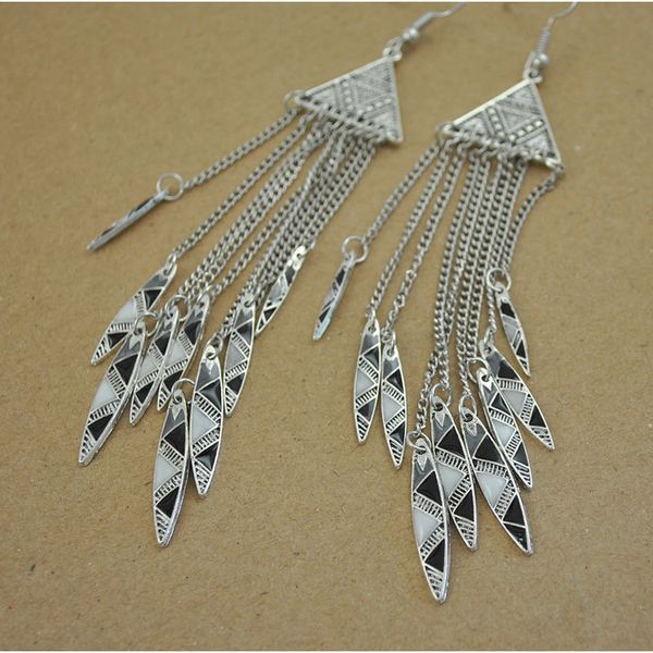 e1674 bohemian national style geometric triangle dripping long earrings black and white tassel pendant earrings, Golden
e1674 bohemian national style geometric triangle dripping long earrings black and white tassel pendant earrings, Golden