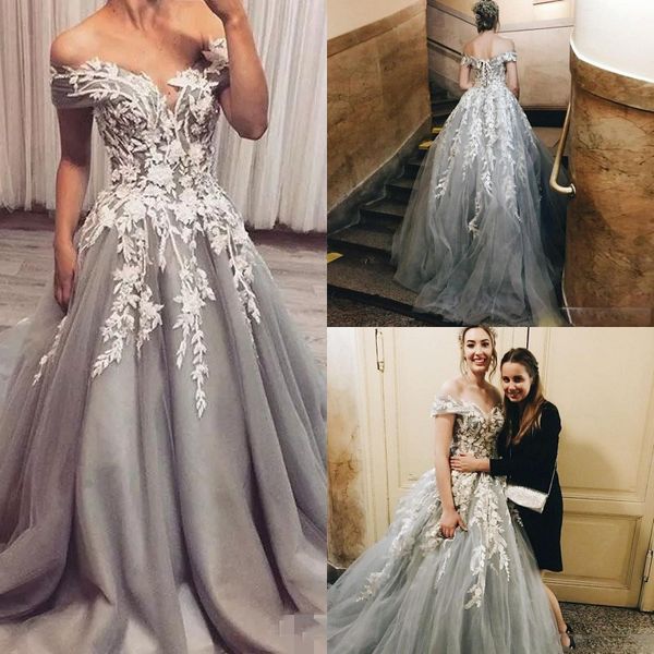 elegant lace appliqued wedding dresses off the shoulder a line bridal gowns plus size lace up tulle illusion vestido de novia, White
elegant lace appliqued wedding dresses off the shoulder a line bridal gowns plus size lace up tulle illusion vestido de novia, White