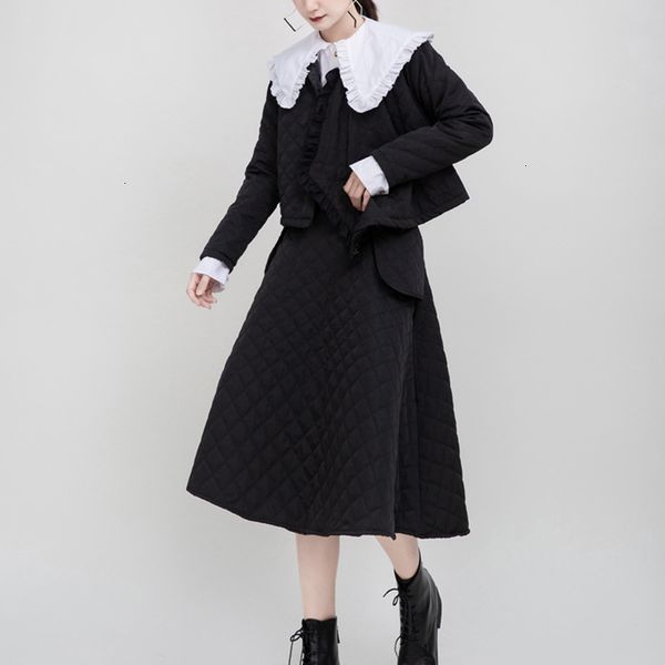 black ruffles short cotton-padded coat long sleeve loose fit women parkas fashion tide new autumn winter 2020
black ruffles short cotton-padded coat long sleeve loose fit women parkas fashion tide new autumn winter 2020