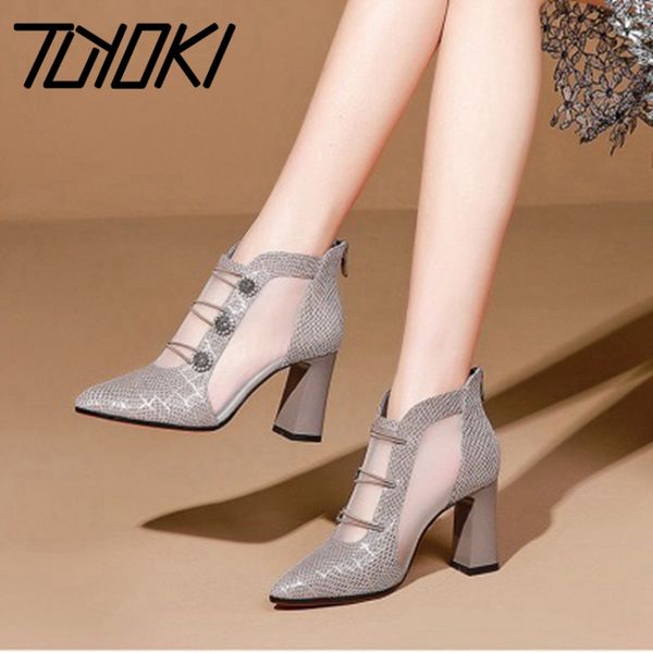 boots tuyoki women shoes pointed toe summer thick high heel hollow out fashion ladies footwear back zipper size 35-40, Black
boots tuyoki women shoes pointed toe summer thick high heel hollow out fashion ladies footwear back zipper size 35-40, Black