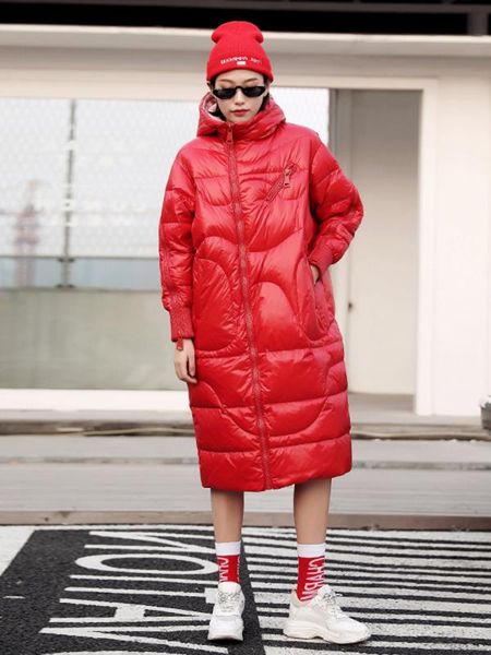 glossy red black hooded solid color mid-length loose cotton jacket warm thick ladies winter parka coat 2020 fashion new
glossy red black hooded solid color mid-length loose cotton jacket warm thick ladies winter parka coat 2020 fashion new