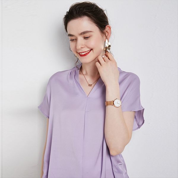 v-neck short-sleeved headdress and t-shirt 2020 summer solid color silk temperament loose mulberry silk short-sleeved t-shirt, White
v-neck short-sleeved headdress and t-shirt 2020 summer solid color silk temperament loose mulberry silk short-sleeved t-shirt, White