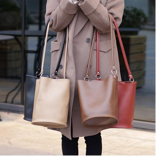 designer new small solid color crossbody bags for women 2019 leather bucket bag ladies purses and handbags lock women bag 2 pcs
designer new small solid color crossbody bags for women 2019 leather bucket bag ladies purses and handbags lock women bag 2 pcs