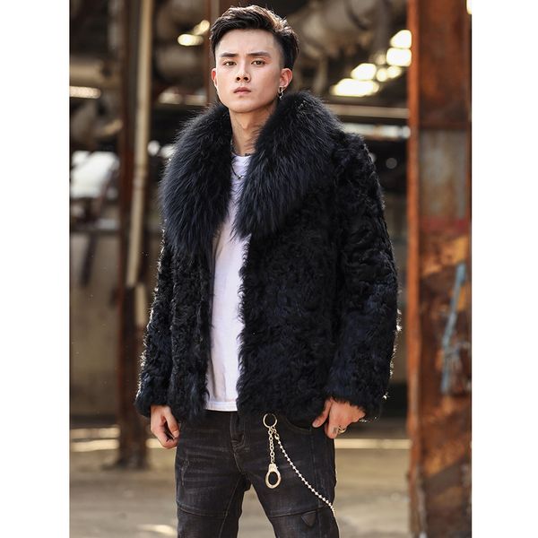 2019 new mens shearling jacket sheepskin coat short fur coat with raccoon fur collar mens wool leather jacket, Black
2019 new mens shearling jacket sheepskin coat short fur coat with raccoon fur collar mens wool leather jacket, Black