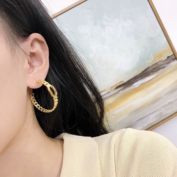 c1508 fashion retro chain holloout large ear ring s925 silver pin french fashionable c-shaped feminine earrings, Golden;silver
c1508 fashion retro chain holloout large ear ring s925 silver pin french fashionable c-shaped feminine earrings, Golden;silver