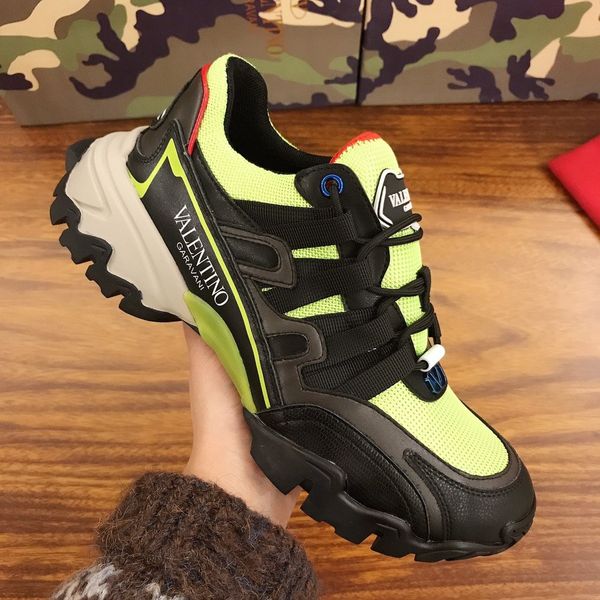 2020 new men's clothing women's fashion luxury white leather platform flat shoes casual shoes ladies canvas breathable sneakers dhl02
2020 new men's clothing women's fashion luxury white leather platform flat shoes casual shoes ladies canvas breathable sneakers dhl02