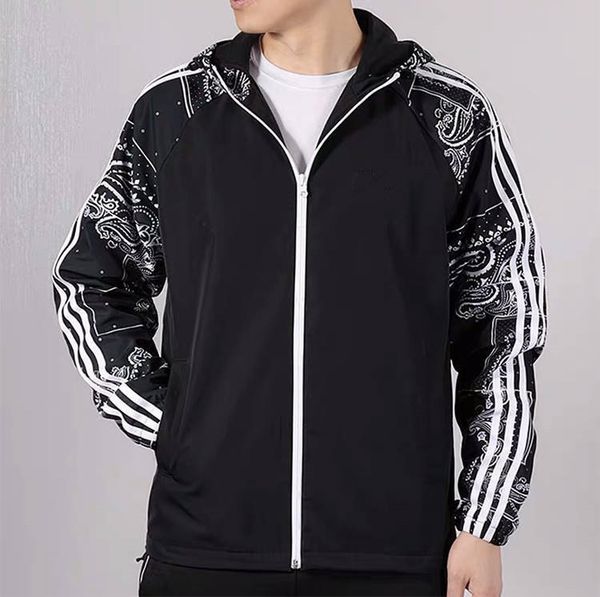 autumn luxury designer jackets for men windbreaker with logo fashion 3 stripes brand coat men's jacket outwear clothing sport coat, Black;brown
autumn luxury designer jackets for men windbreaker with logo fashion 3 stripes brand coat men's jacket outwear clothing sport coat, Black;brown