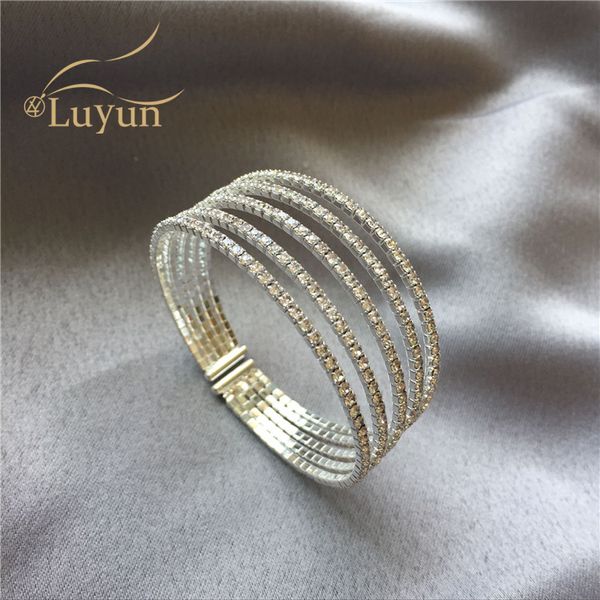 luyun jewelry crystal tennis bracelet women's jewelry 2020 new stainless steel bracelets on hand accessories, Golden;silver
luyun jewelry crystal tennis bracelet women's jewelry 2020 new stainless steel bracelets on hand accessories, Golden;silver