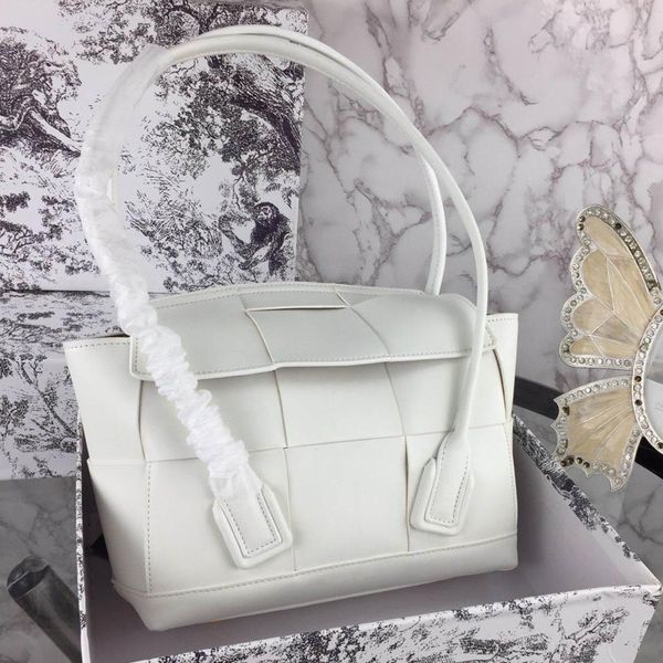 new fashion luxury designer woman handbag cross body bags shoulder genuine leather tote purse bags original cowhide 33cm
new fashion luxury designer woman handbag cross body bags shoulder genuine leather tote purse bags original cowhide 33cm