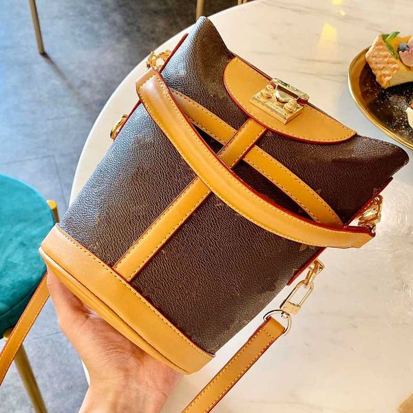 ladies duffle bag women crossbody samll wallet purse liades shoulder handbags classic bucket bag flower handbags 
ladies duffle bag women crossbody samll wallet purse liades shoulder handbags classic bucket bag flower handbags