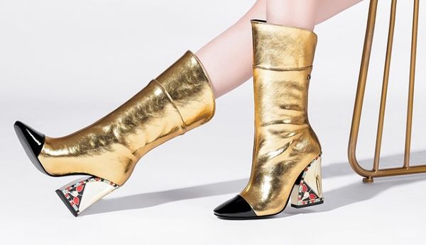 2019 leather colourful diamond square high heels shoes metal almond shaped toes motorcycle half knee boots 34-44 2 colours 01, Black
2019 leather colourful diamond square high heels shoes metal almond shaped toes motorcycle half knee boots 34-44 2 colours 01, Black