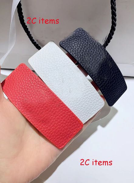 3 colors sheepskin texture hairpin 3.5x9cm claw clip classic headwear fashion letters jewelry counter gift, Slivery;golden
3 colors sheepskin texture hairpin 3.5x9cm claw clip classic headwear fashion letters jewelry counter gift, Slivery;golden
