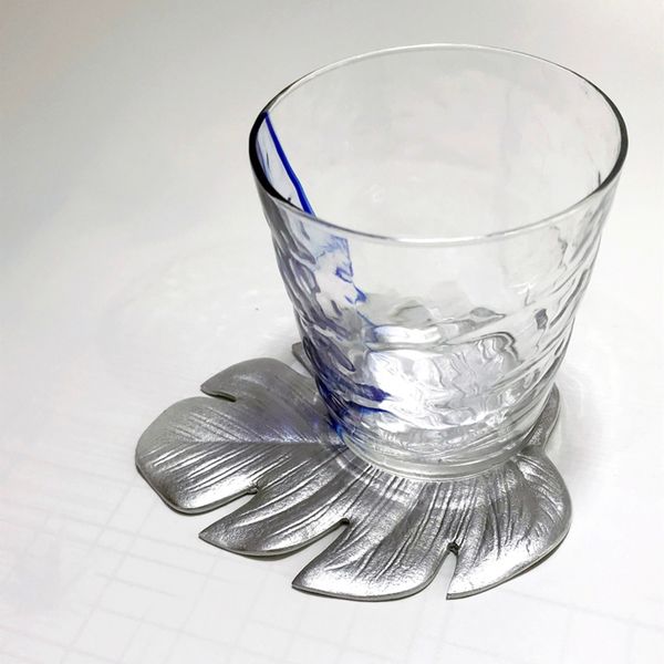 new coffee tea cup mats table decor simulation leaves mats placemat eva coasters silver gold color 13*10cm
new coffee tea cup mats table decor simulation leaves mats placemat eva coasters silver gold color 13*10cm