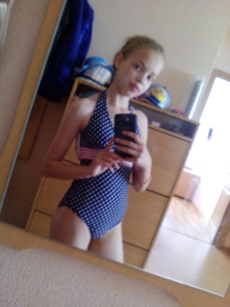 2019 new arrival girls one piece dot swimwear for 7-12 years kids swimsuits teenagers girls bathing suits maillot de bain
2019 new arrival girls one piece dot swimwear for 7-12 years kids swimsuits teenagers girls bathing suits maillot de bain