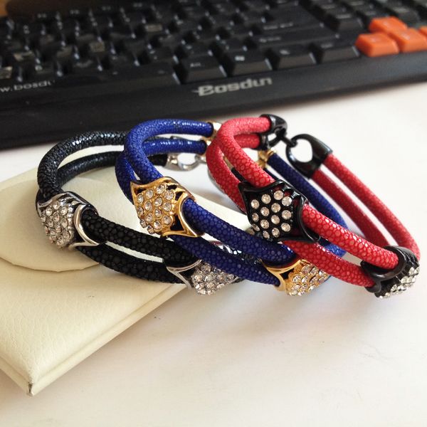 fashion jewelry 5mm black blue stingray bracelet with 316l stainless steel buckle genuine leather bracelet for men, Golden;silver
fashion jewelry 5mm black blue stingray bracelet with 316l stainless steel buckle genuine leather bracelet for men, Golden;silver