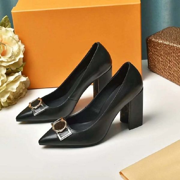 new fashoin woman shoe heels ladies flat female trend classics designer shoes elegant rhinestone pionted toes dress shoes shoe011 l03
new fashoin woman shoe heels ladies flat female trend classics designer shoes elegant rhinestone pionted toes dress shoes shoe011 l03