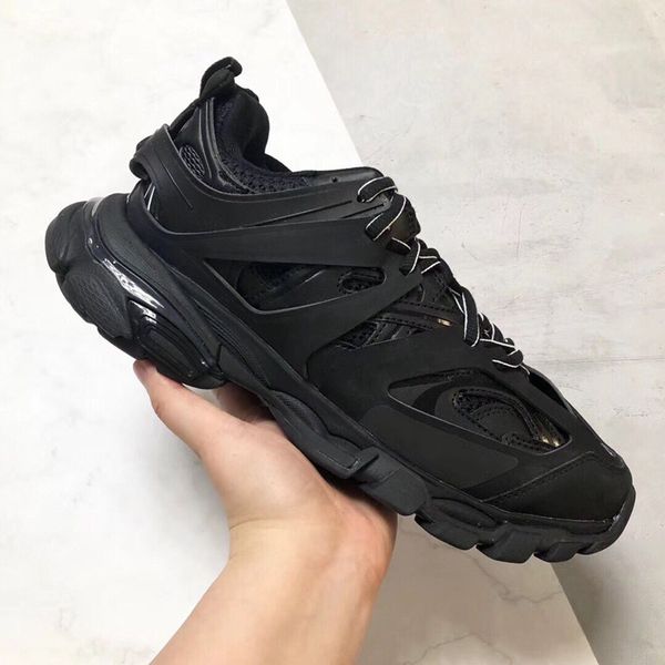 luxury designer triple s 3.0 sneakers man casual shoes women platform outdoor sneakers tess s. trek mesh nylon mens track trainers t01, Black
luxury designer triple s 3.0 sneakers man casual shoes women platform outdoor sneakers tess s. trek mesh nylon mens track trainers t01, Black
