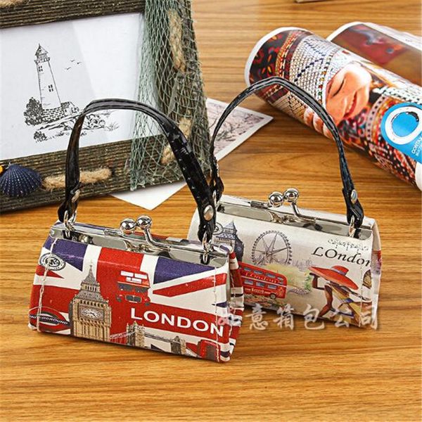 new european and american fashion ladies pu leather retro printed handbag coin coin purse. children's bag, White
new european and american fashion ladies pu leather retro printed handbag coin coin purse. children's bag, White