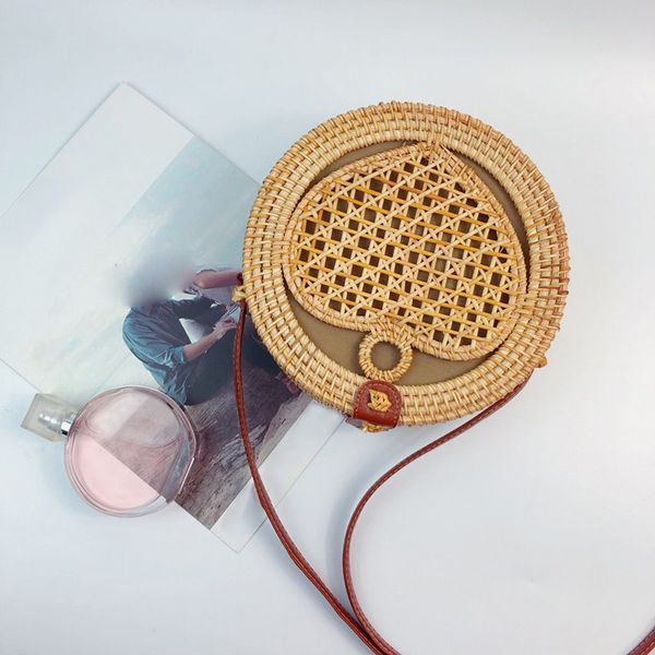handmade straw messenger bags 2019 new women handbag circle handwoven round retro rattan straw beach bag cross body bags a1
handmade straw messenger bags 2019 new women handbag circle handwoven round retro rattan straw beach bag cross body bags a1
