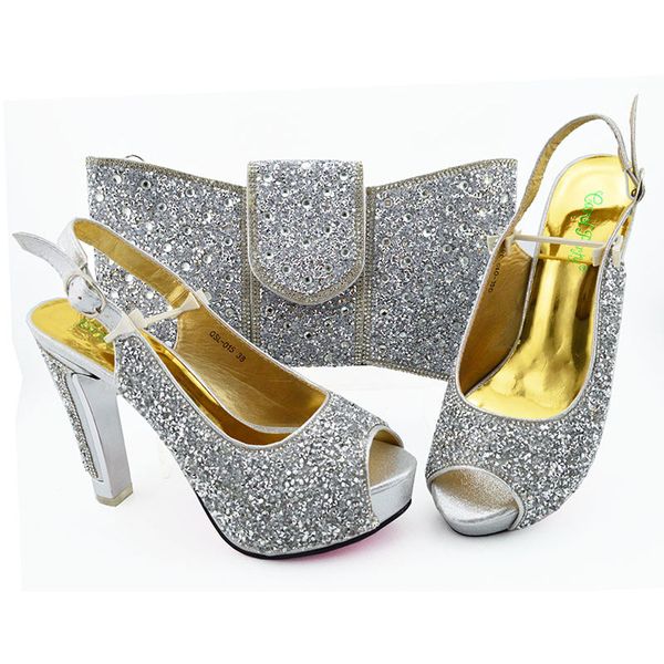 new arrival silver color african women matching italian shoes and bag set decorated with rhinestone italian ladies shoe and bag, Black;white
new arrival silver color african women matching italian shoes and bag set decorated with rhinestone italian ladies shoe and bag, Black;white