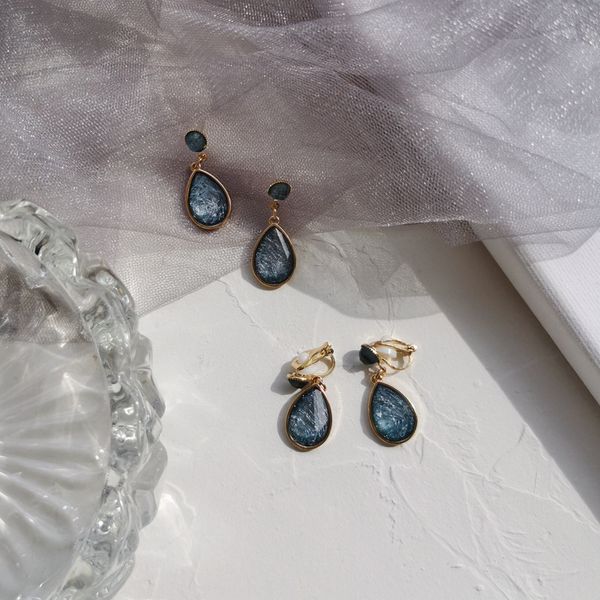 stud earrings with silver plated sea blue color drop fashion brushed crystal charm retro for girl resin ear clip
stud earrings with silver plated sea blue color drop fashion brushed crystal charm retro for girl resin ear clip