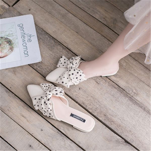 2020 spring and summer women's sandals korean version of silk satin pointed bow slippers baotou flat heeled half slippers, Black
2020 spring and summer women's sandals korean version of silk satin pointed bow slippers baotou flat heeled half slippers, Black