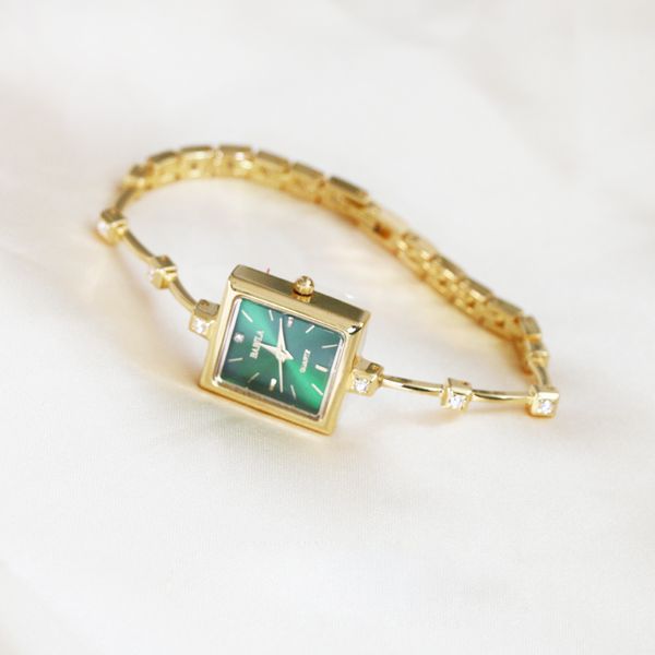 korean style lady square dial watch thin alloy watchband white fritillaria delicate retro fashion quartz watch, Black
korean style lady square dial watch thin alloy watchband white fritillaria delicate retro fashion quartz watch, Black