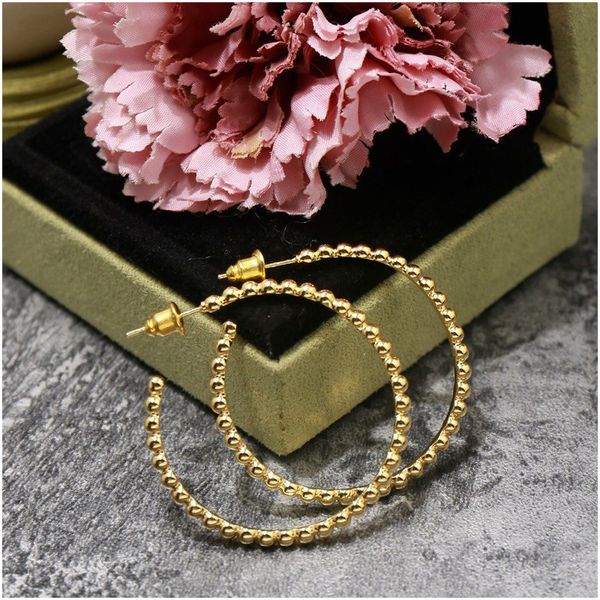 new fashion heart shape hoop earrings for women fashion ear jewelry boucle o'reilles femmes hyperbole brincos bijoux gift with box, White
new fashion heart shape hoop earrings for women fashion ear jewelry boucle o'reilles femmes hyperbole brincos bijoux gift with box, White