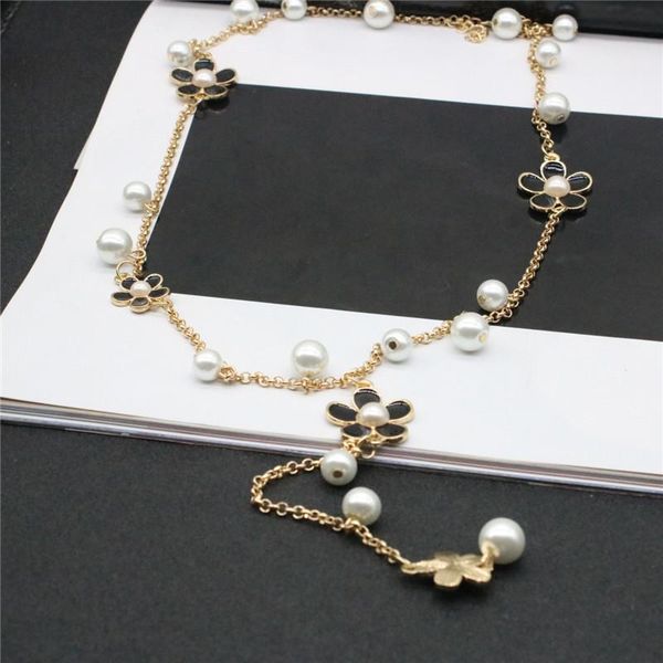 Women Designer Necklace Imitated Pearl Flower Necklaces & Pendants Heart Double Chain Pendant Long Chain For Dress Accessories Jewelry 
Women Designer Necklace Imitated Pearl Flower Necklaces & Pendants Heart Double Chain Pendant Long Chain For Dress Accessories Jewelry