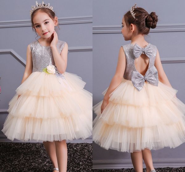 Fashion Girls Pageant Dresses Tulle Tutu Puffy Ball Gown Kids Flower Girl Dress Bow Sleeveless Toddler Pageant Gowns
Fashion Girls Pageant Dresses Tulle Tutu Puffy Ball Gown Kids Flower Girl Dress Bow Sleeveless Toddler Pageant Gowns