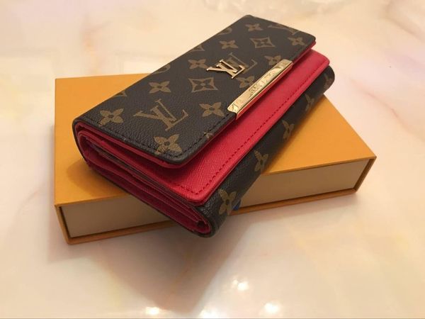 high-quality wallet men's leather handbag clutch women wallet cosmetic bag zipper wash bag handbag wallet love
high-quality wallet men's leather handbag clutch women wallet cosmetic bag zipper wash bag handbag wallet love