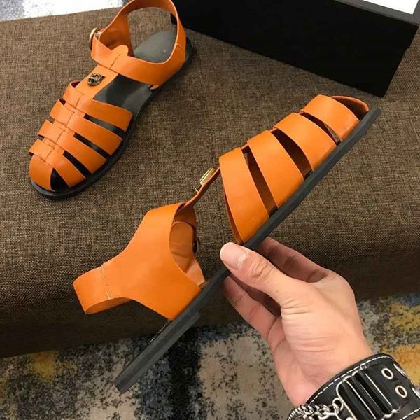 brand design men cow leather flat bag toe sandals summer outdoor sports beach rivets slippers fashion casual golden g tiger moccasins,38-46, Black
brand design men cow leather flat bag toe sandals summer outdoor sports beach rivets slippers fashion casual golden g tiger moccasins,38-46, Black