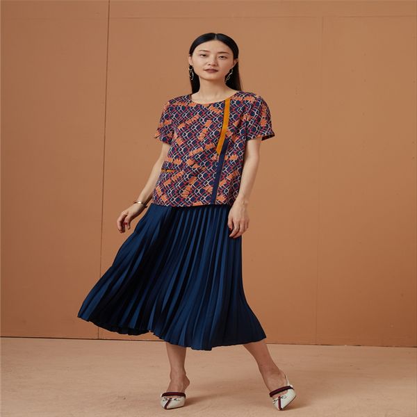 in the summer of 2020 middle-aged elderly printed real silk women's loose and slim mulberry t-shirt and beauty silk mother t-shirt beau, White
in the summer of 2020 middle-aged elderly printed real silk women's loose and slim mulberry t-shirt and beauty silk mother t-shirt beau, White