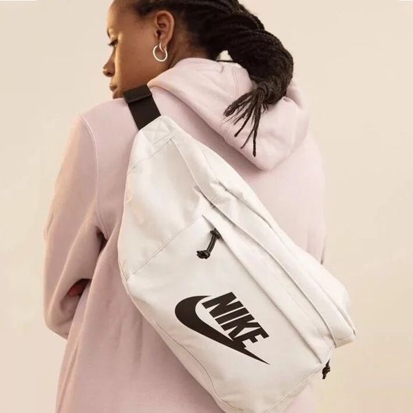 Designer Crossbody Bags with Letters Designer Waist Bag Brand New Chest Bag Unisex Luxury Fashion Sport Single Shoulder Bags
Designer Crossbody Bags with Letters Designer Waist Bag Brand New Chest Bag Unisex Luxury Fashion Sport Single Shoulder Bags