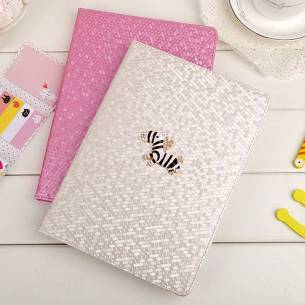 Роскошный Планшетный случай Rhinestone лебедя Кожа PU для Ipad 2 3 4 5 6 мини 1 2 3 Ipad воздуха 1 2
Роскошный Планшетный случай Rhinestone лебедя Кожа PU для Ipad 2 3 4 5 6 мини 1 2 3 Ipad воздуха 1 2