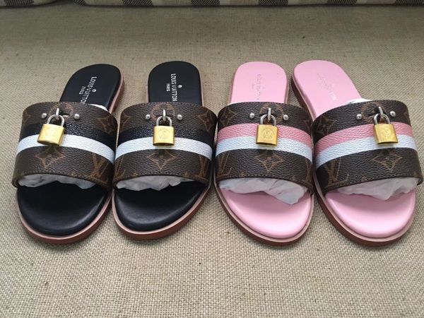 in 2020, the latest fashion designer women's fashion leisure most fashionable slippers, women's same style, Black
in 2020, the latest fashion designer women's fashion leisure most fashionable slippers, women's same style, Black