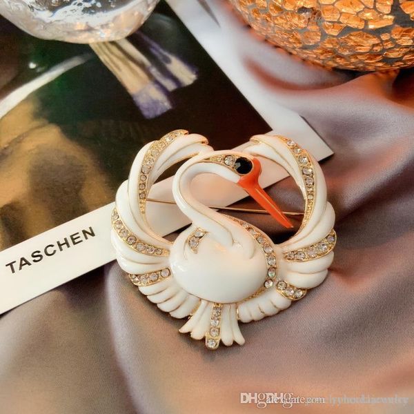 fancy women pins brooches yellow gold plated cz swan brooches pins for wedding party suit dress lapel pins, Gray
fancy women pins brooches yellow gold plated cz swan brooches pins for wedding party suit dress lapel pins, Gray