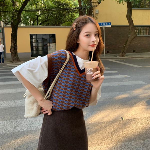 covering yarn women sleeveless pullover fall 2019 korean style vintage geometric hearts v neck knitted wool sweater vest t417, Black;white
covering yarn women sleeveless pullover fall 2019 korean style vintage geometric hearts v neck knitted wool sweater vest t417, Black;white