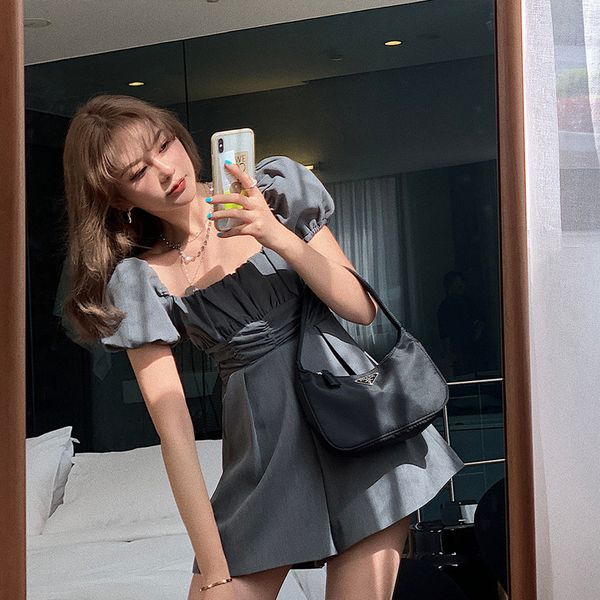 net red high waist pleated wide leg shorts womens spring and summer new style 2020 puff sleeve waist off-shoulder jumpsuit tide 
net red high waist pleated wide leg shorts womens spring and summer new style 2020 puff sleeve waist off-shoulder jumpsuit tide