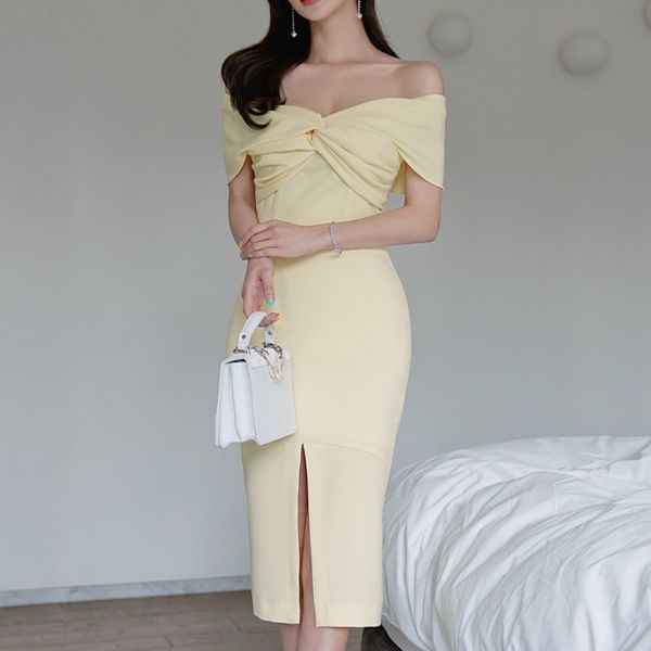 cross border 2020 spring korean slim high waist kink drape bra nude shoulder one neck split dress, Red;yellow
cross border 2020 spring korean slim high waist kink drape bra nude shoulder one neck split dress, Red;yellow