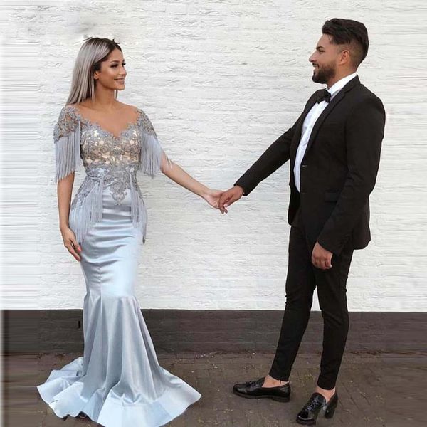 arabic silver gray русалка вечернего платье дубай кафтан v-образный вырез кружево аппликации кисточка элегантные длинных женщин пром вечерни, Black;red
arabic silver gray русалка вечернего платье дубай кафтан v-образный вырез кружево аппликации кисточка элегантные длинных женщин пром вечерни, Black;red