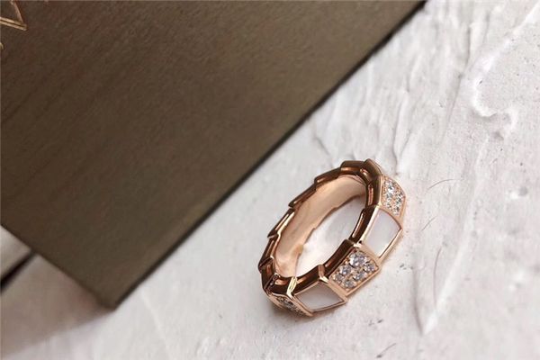 the snakering rings white mother of pearl s925 sterling silver rings engagement jewelry ring women banquet party jewelry gift, Slivery;golden
the snakering rings white mother of pearl s925 sterling silver rings engagement jewelry ring women banquet party jewelry gift, Slivery;golden