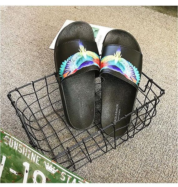 est couple brand designer slipper quality fashion wings dimensional non-slip slipper men and women bathroom beach trend sandals slippers, Black
est couple brand designer slipper quality fashion wings dimensional non-slip slipper men and women bathroom beach trend sandals slippers, Black