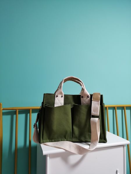 canvas bag female simple hundred handbag ins literary style multi-pocket woman personality shoulder bag diagonal cross bag
canvas bag female simple hundred handbag ins literary style multi-pocket woman personality shoulder bag diagonal cross bag