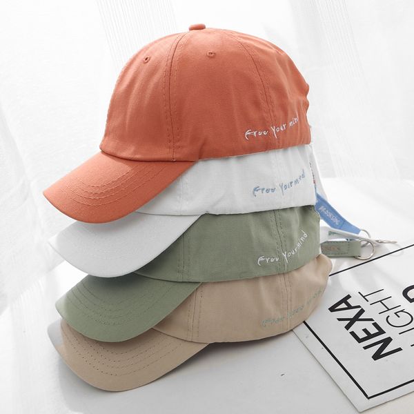 korean style hat. spring and summer with letters embroidered on the side of the baseball cap. men and women fashion simple curved hat, Blue;gray
korean style hat. spring and summer with letters embroidered on the side of the baseball cap. men and women fashion simple curved hat, Blue;gray