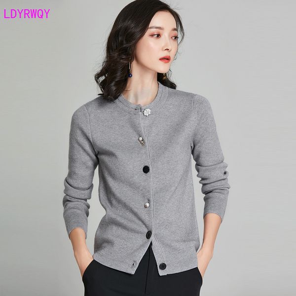 2020 spring and autumn new korean women's fashion single-breasted round neck long sleeves solid color slim sweater, White
2020 spring and autumn new korean women's fashion single-breasted round neck long sleeves solid color slim sweater, White