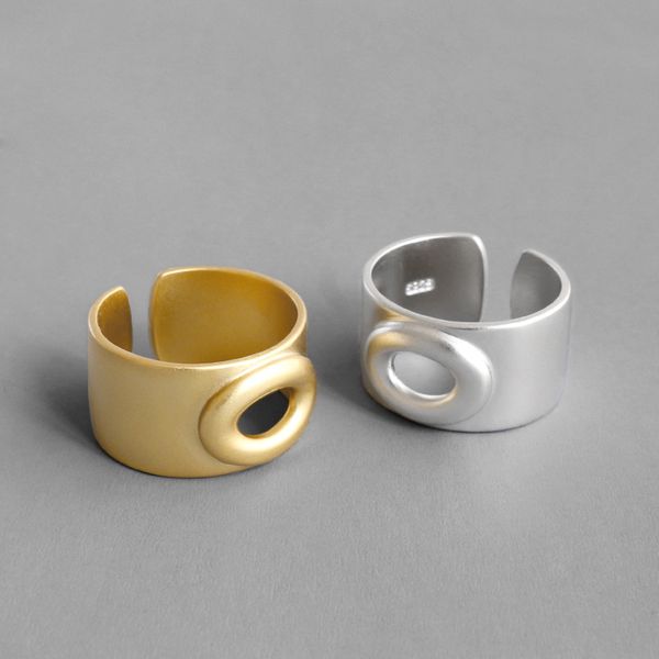 100% 925 sterling silver ring 2020 wide hollow gold rings women nice silver ring for party 925 jewelry anillos mujer, Golden;silver
100% 925 sterling silver ring 2020 wide hollow gold rings women nice silver ring for party 925 jewelry anillos mujer, Golden;silver