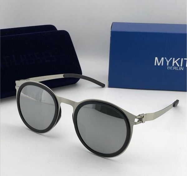 mykita sunglasses ultralight frame without screws mkt dd2 round frame flap men designer sunglasses coating mirror lens with box, White;black
mykita sunglasses ultralight frame without screws mkt dd2 round frame flap men designer sunglasses coating mirror lens with box, White;black